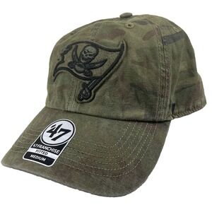 Tampa Bay Buccaneers Hat Cap Fitted Medium NFL Football Camouflage Camo NEW